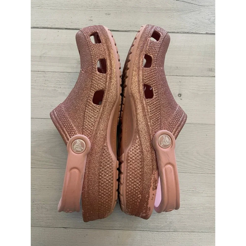 Crocs light‎ pink glitter size 4